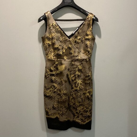 Tahari Gold METALLIC ABSTRACT SLEEVELESS SHEATH DRESS - Picture 13 of 16